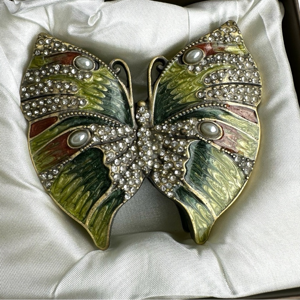 Cloisonné enamel butterfly box. New with satin lined presentation box.